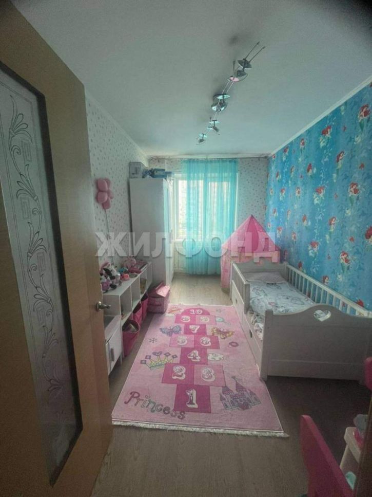 3-комн квартира Ленина проспект, д.103