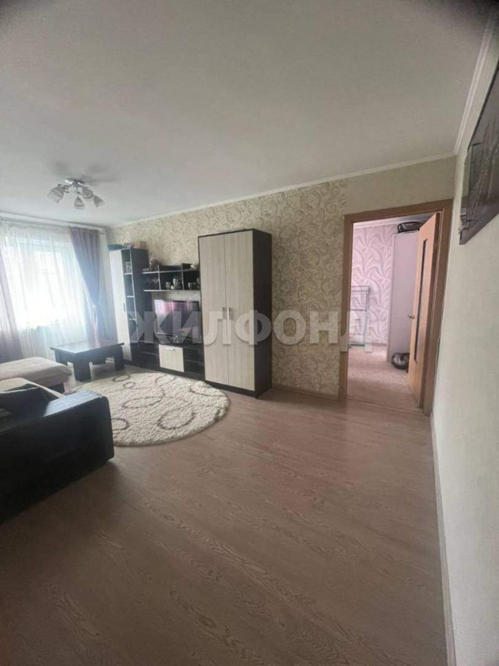 3-комн квартира Ленина проспект, д.103