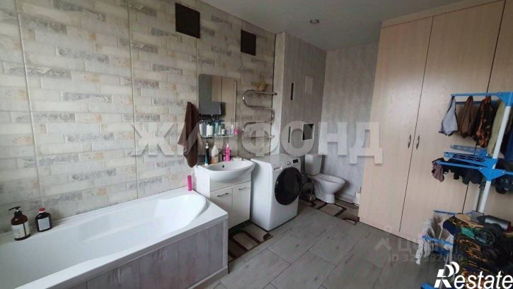 3-комн квартира ул Маршала Жукова, 90,  д. 90