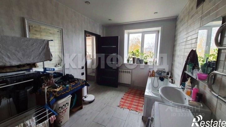 3-комн квартира ул Маршала Жукова, 90,  д. 90