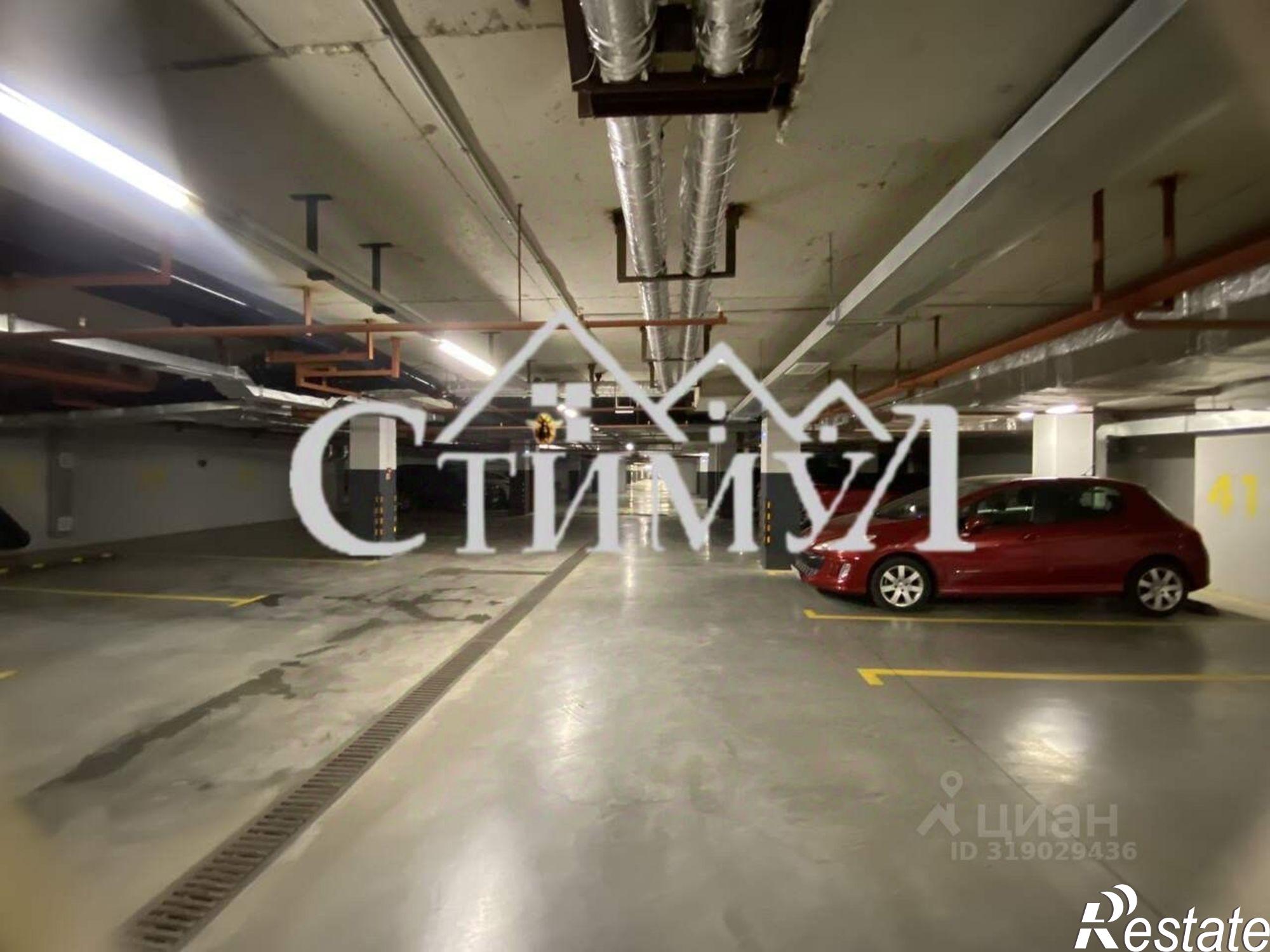 Купить гараж, место в паркинге за 2 792 600 рублей на улица Комарова, 7Б