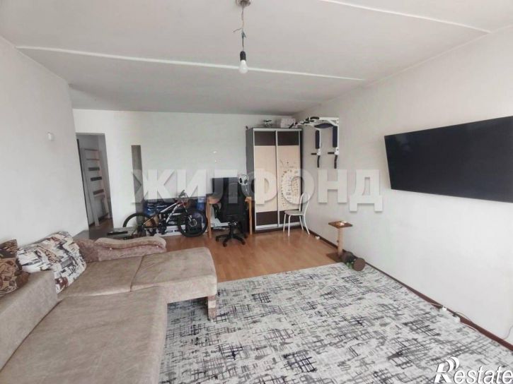 3-комн квартира улица Кошурникова, 3А,  д. 3А