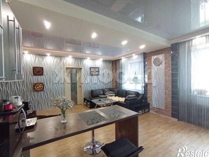 3-комн квартира улица Крылова, 85,  д. 85