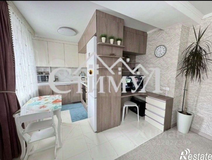 3-комн квартира Запорожская улица, 1,  д. 1