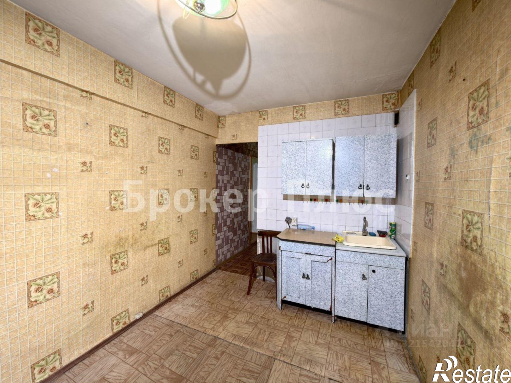 Купить квартиру за 2 900 000 рублей на улица Комарова, 8