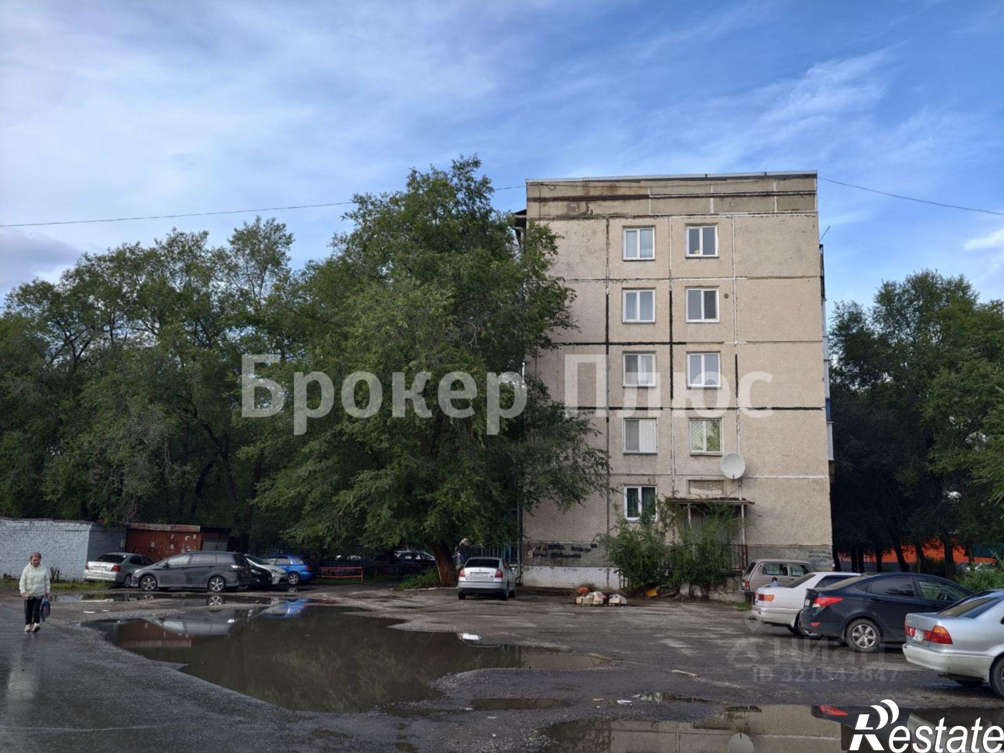 Купить квартиру за 2 900 000 рублей на улица Комарова, 8