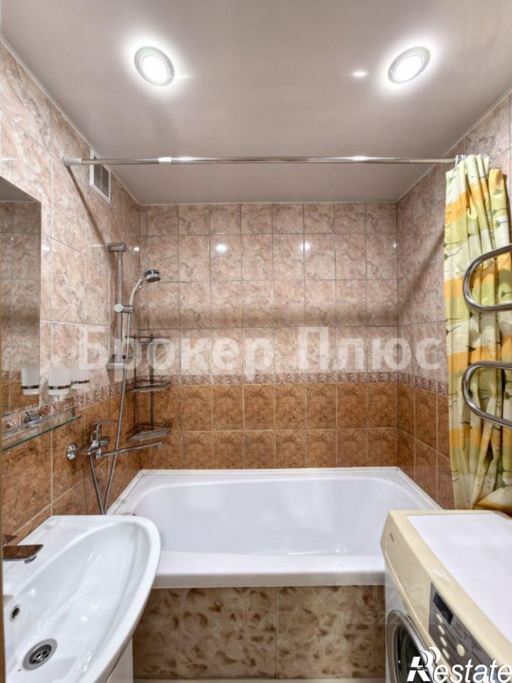 3-комн квартира проспект Дружбы Народов, 23,  д. 23