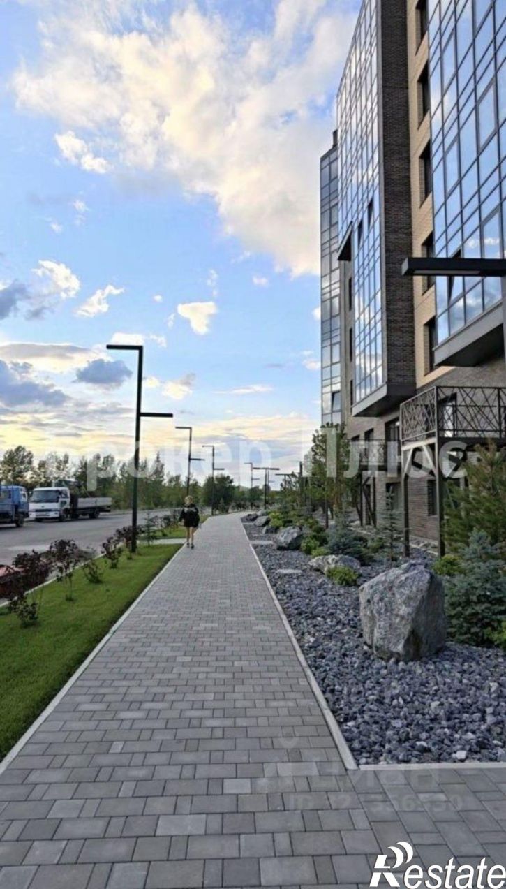 3-комн квартира улица Авиаторов, 1В/2,  д. 1В/2