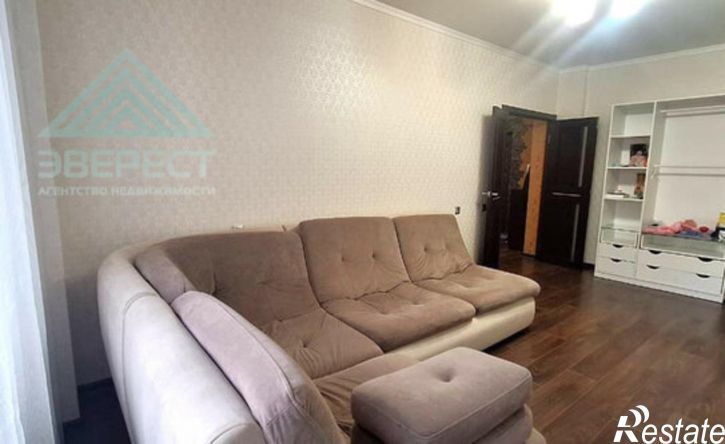 2-комн квартира улица Крылова, 85,  д. 85