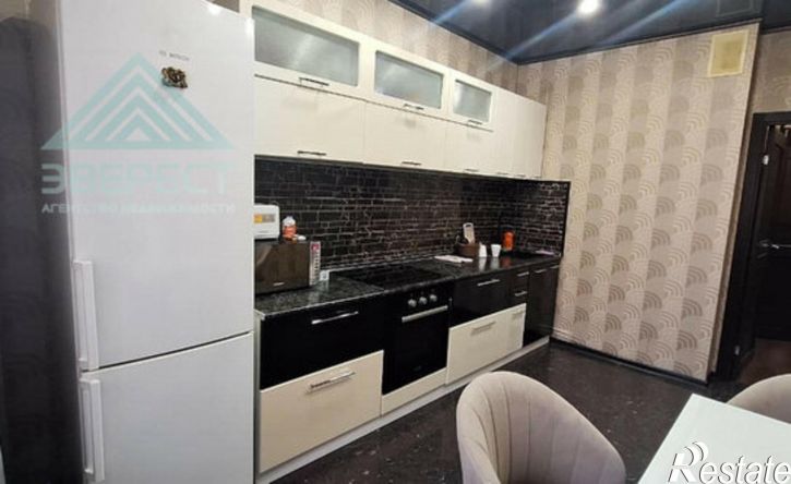 2-комн квартира улица Крылова, 85,  д. 85