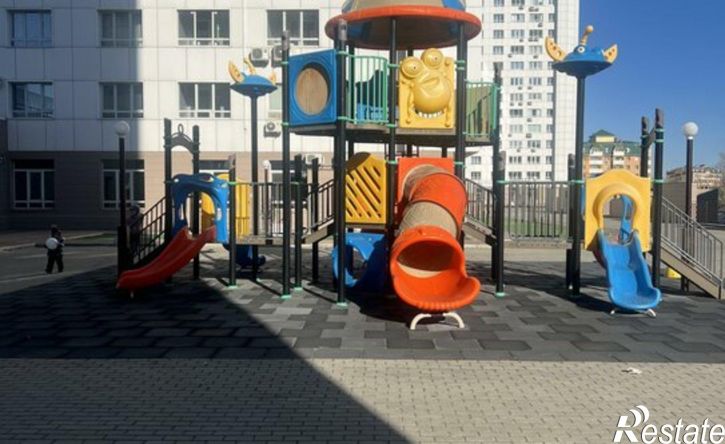 3-комн квартира пр-кт Дружбы Народов, 43,  д. 43