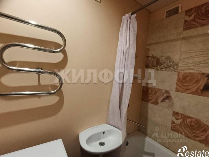 1-комн квартира ул Комарова, 8,  д. 8