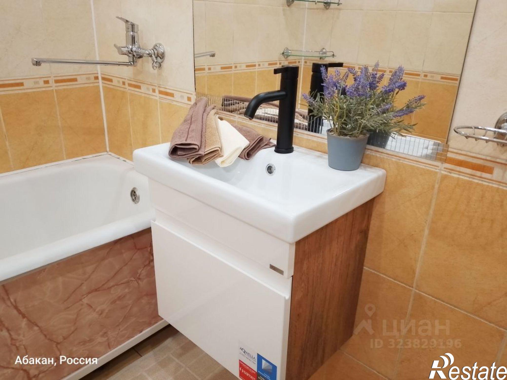 Купить квартиру за 5 300 000 рублей на Запорожская улица, 1