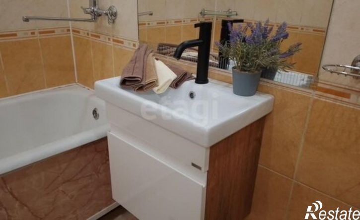 3-комн квартира Запорожская улица, 1,  д. 1