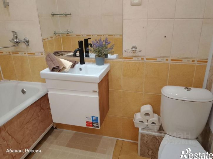 3-комн квартира Запорожская улица, 1,  д. 1