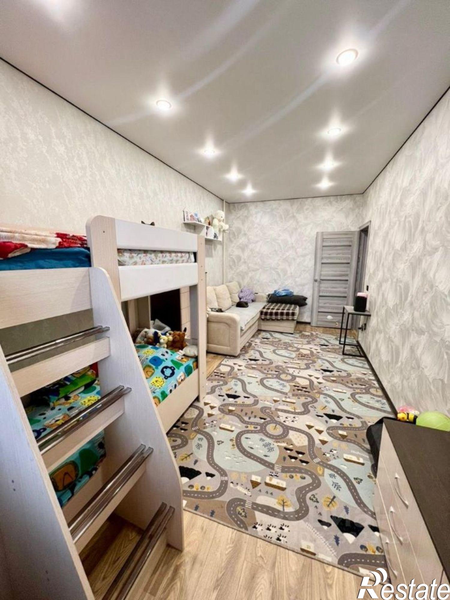 Купить квартиру за 4 200 000 рублей на улица Кирова, 107