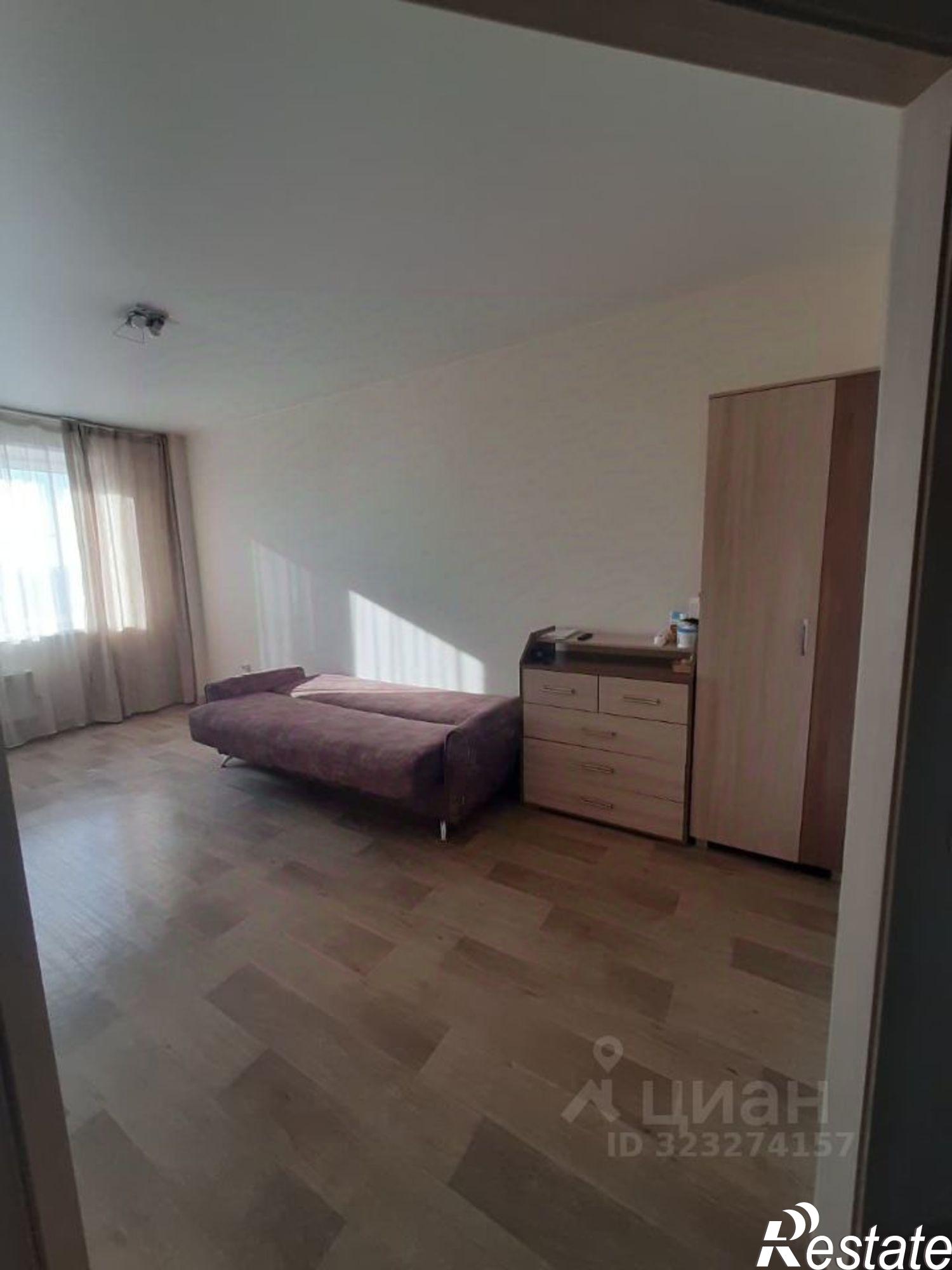 Сдать квартиру за 23 000 рублей на ул Кирова, 122