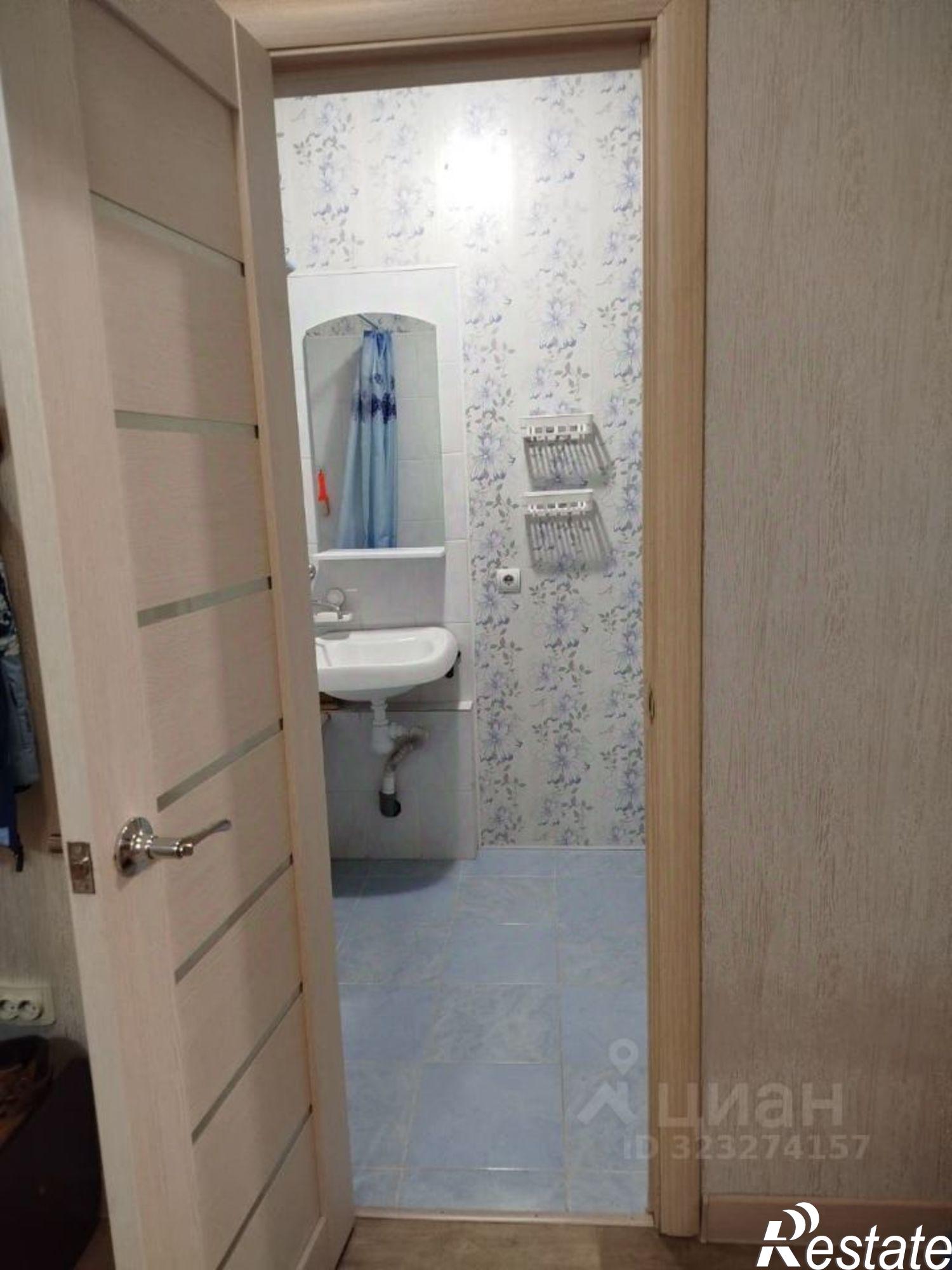 Сдать квартиру за 23 000 рублей на ул Кирова, 122