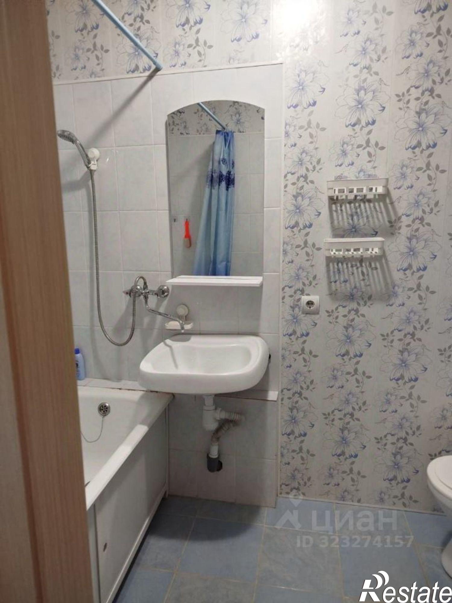 Сдать квартиру за 23 000 рублей на ул Кирова, 122