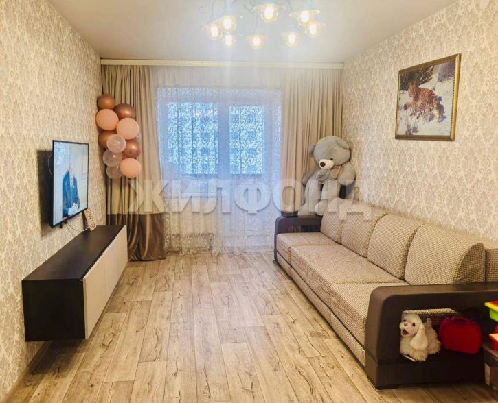 3-комн квартира Дружбы Народов проспект, д.43А