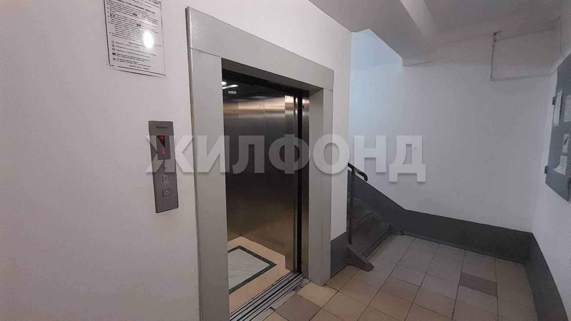 Купить квартиру за 3 750 000 рублей на Кирова улица, д.107/1