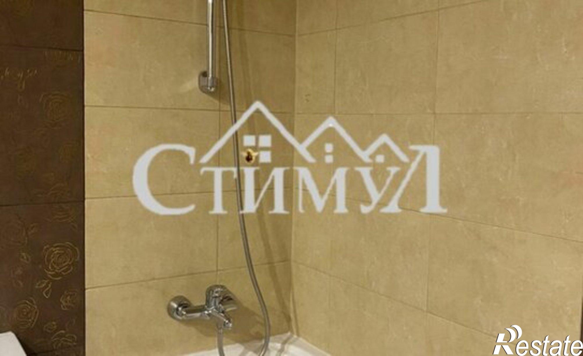 Купить квартиру за 5 450 000 рублей на улица Торосова, 8