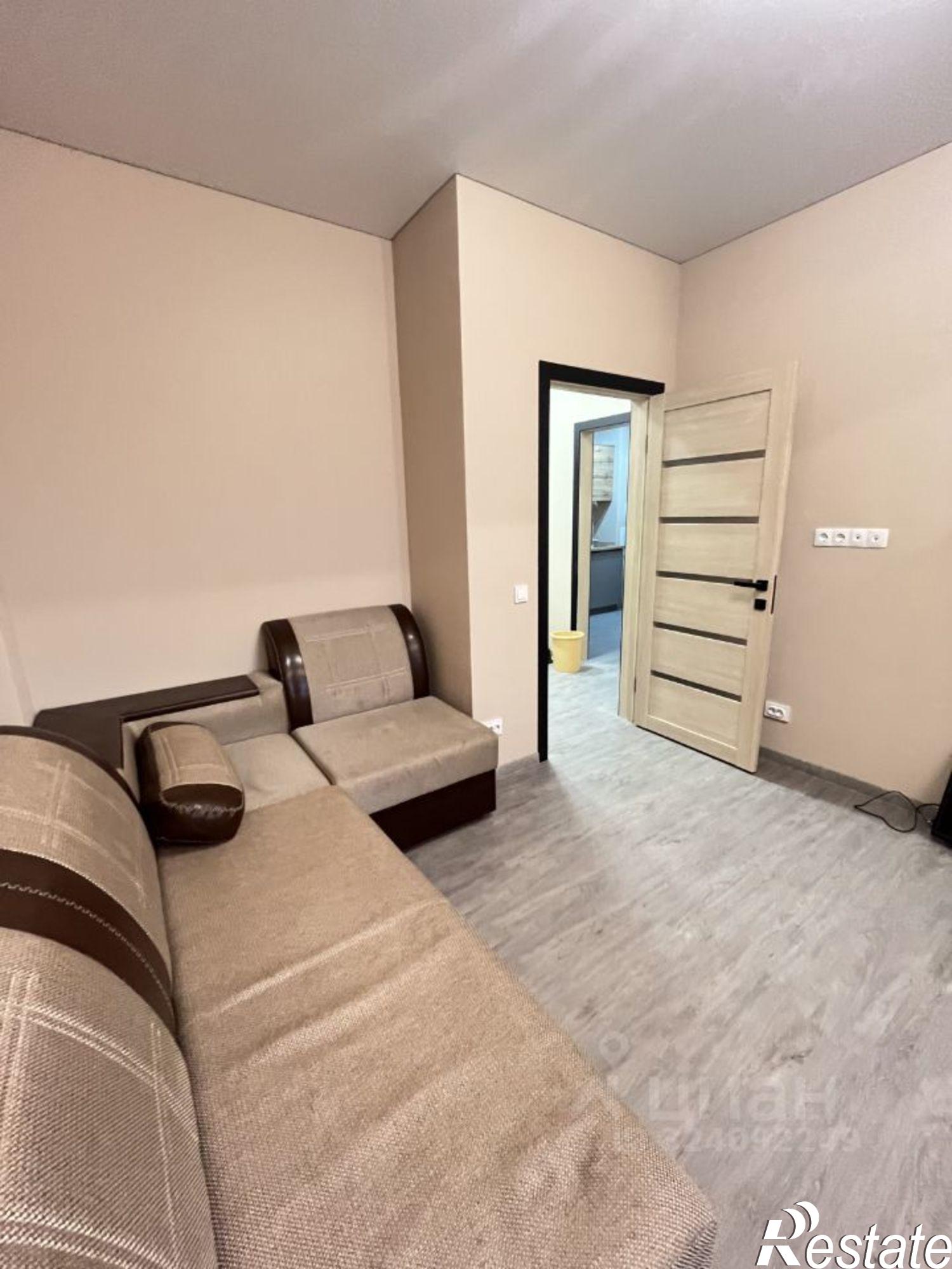 Сдать квартиру за 33 000 рублей на улица Комарова, 7