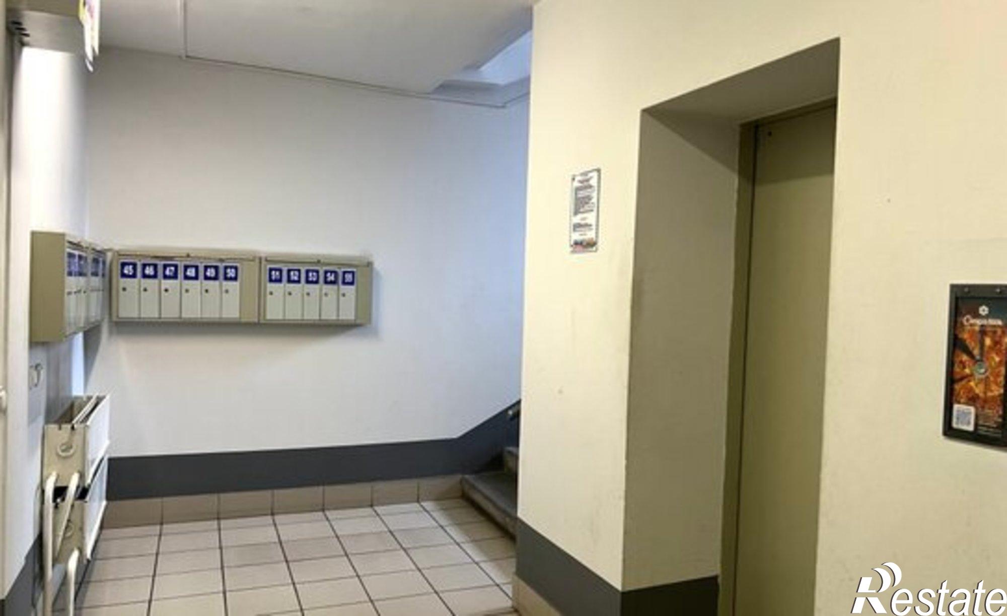 Купить квартиру за 4 000 000 рублей на пр-кт Дружбы Народов, 52