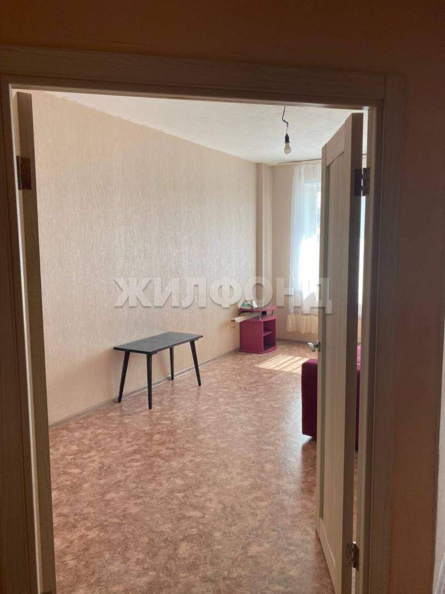 Купить квартиру за 4 500 000 рублей на Кирова улица, д.122