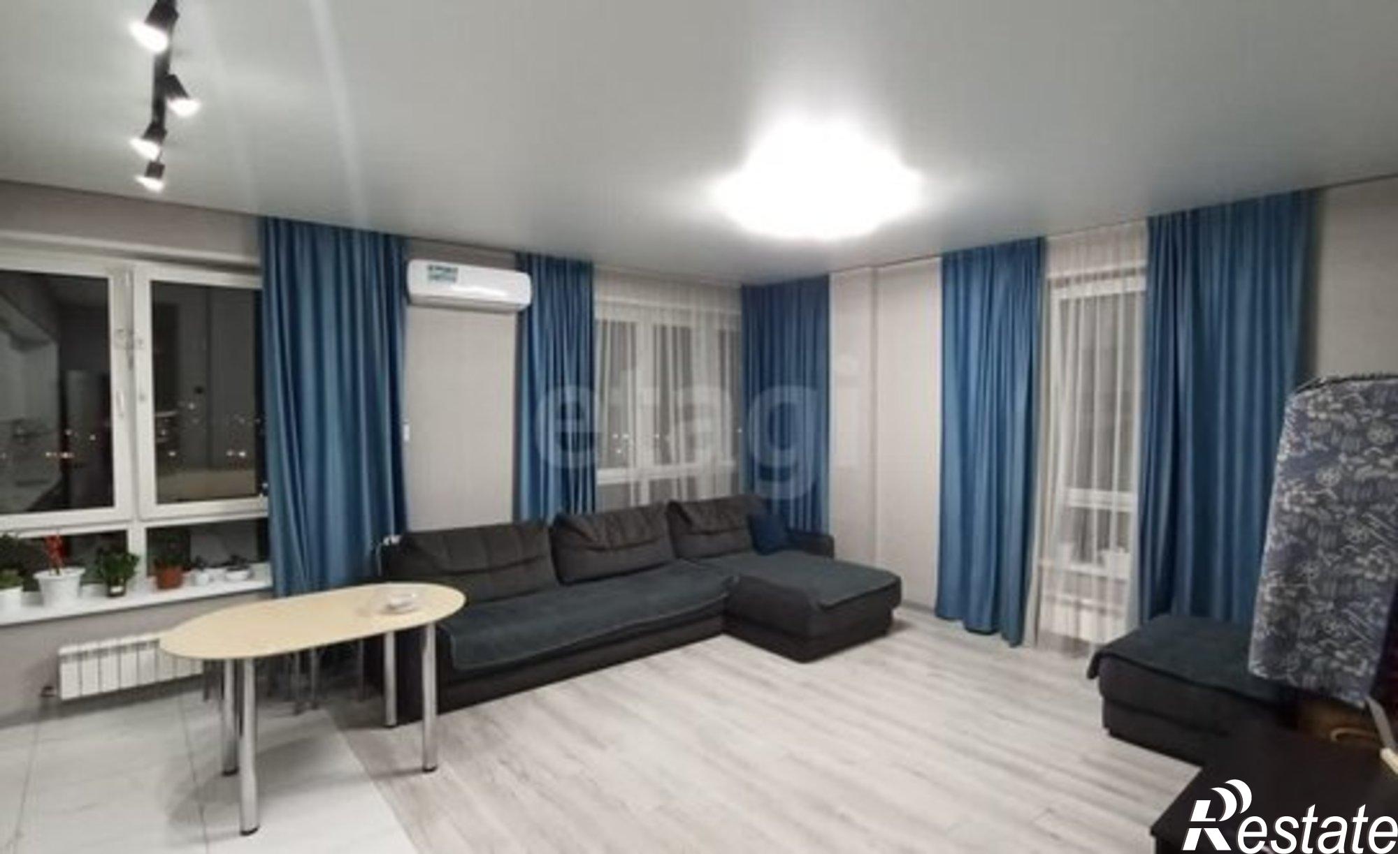 Купить квартиру за 13 500 000 рублей на улица Комарова, 7