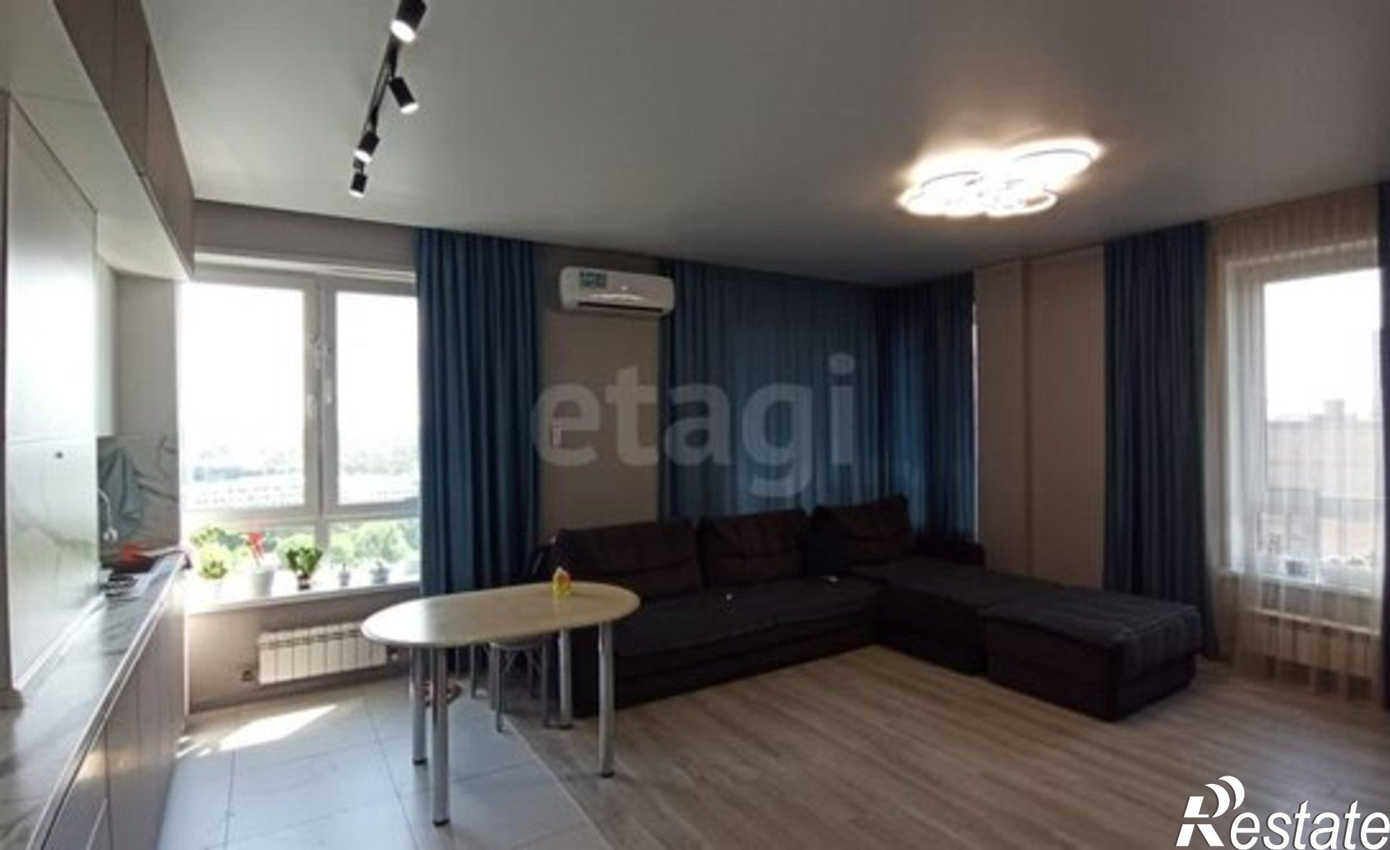 Купить квартиру за 13 500 000 рублей на улица Комарова, 7