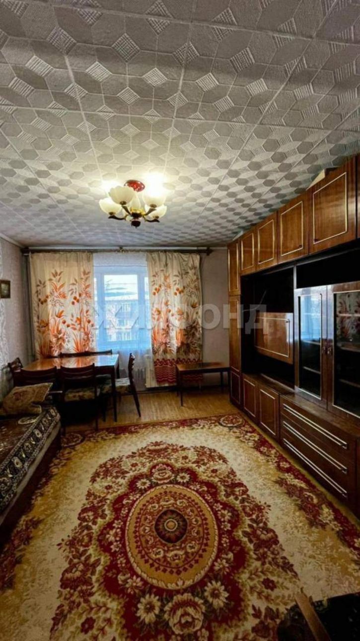 3-комн квартира Чкалова улица, д.13а