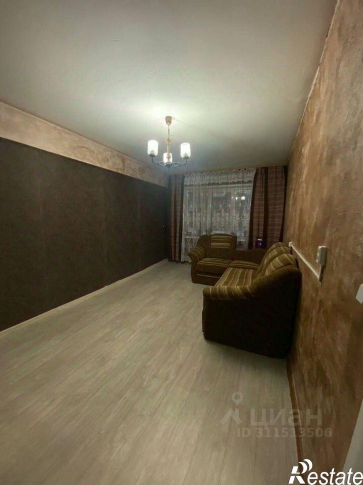 3-комн квартира ул Пирятинская, 4,  д. 4