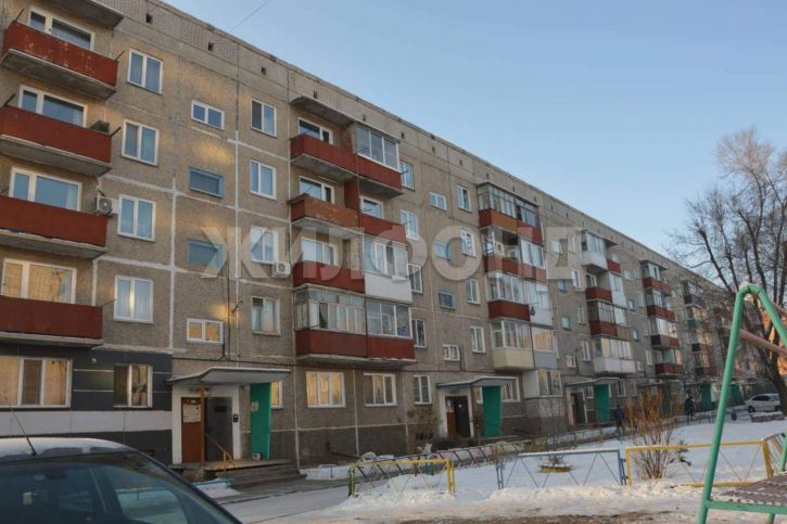 3-комн квартира Крылова улица, д.77