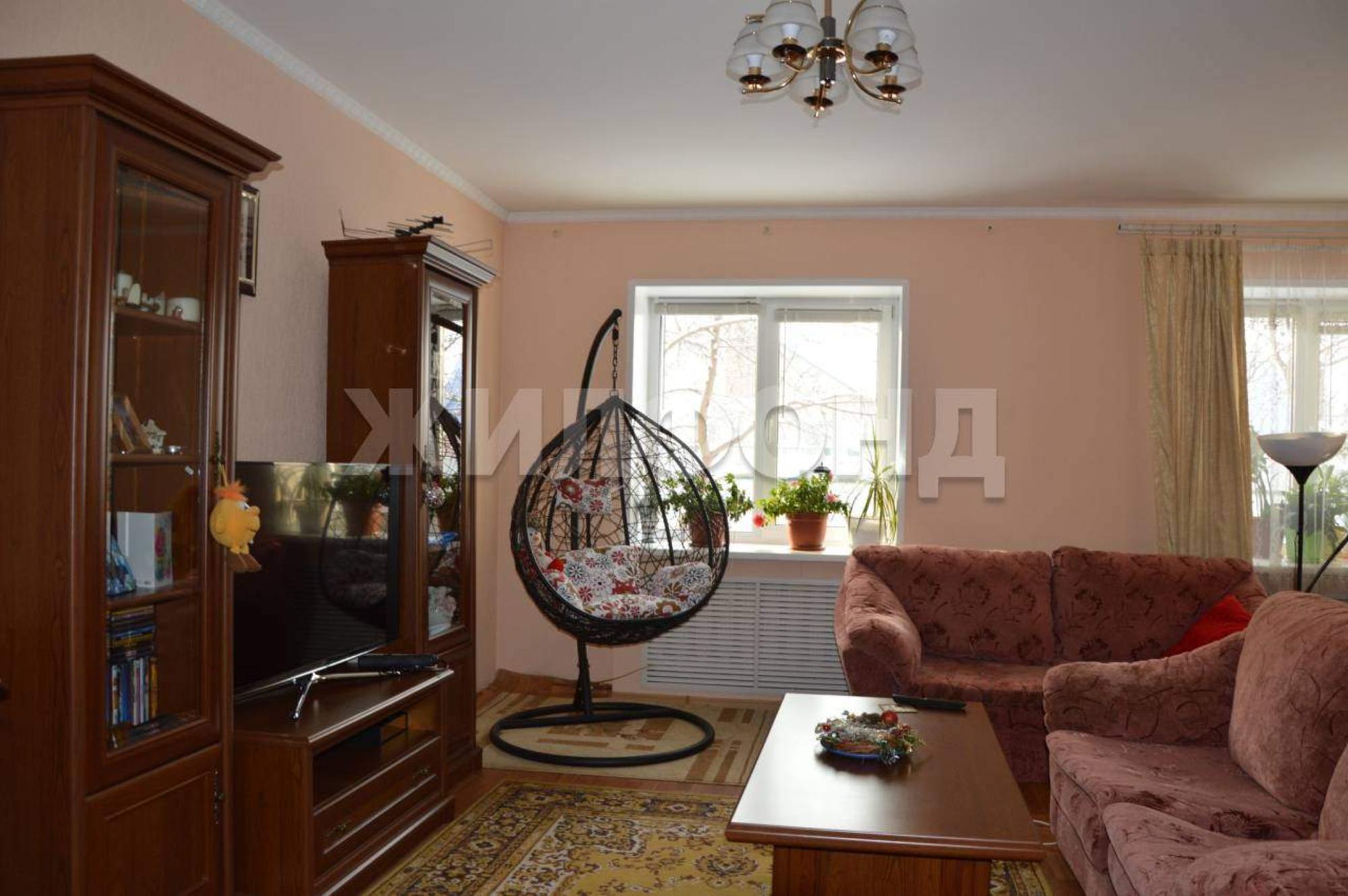 Купить дачу, дом, коттедж за 15 000 000 рублей на Белоярская улица