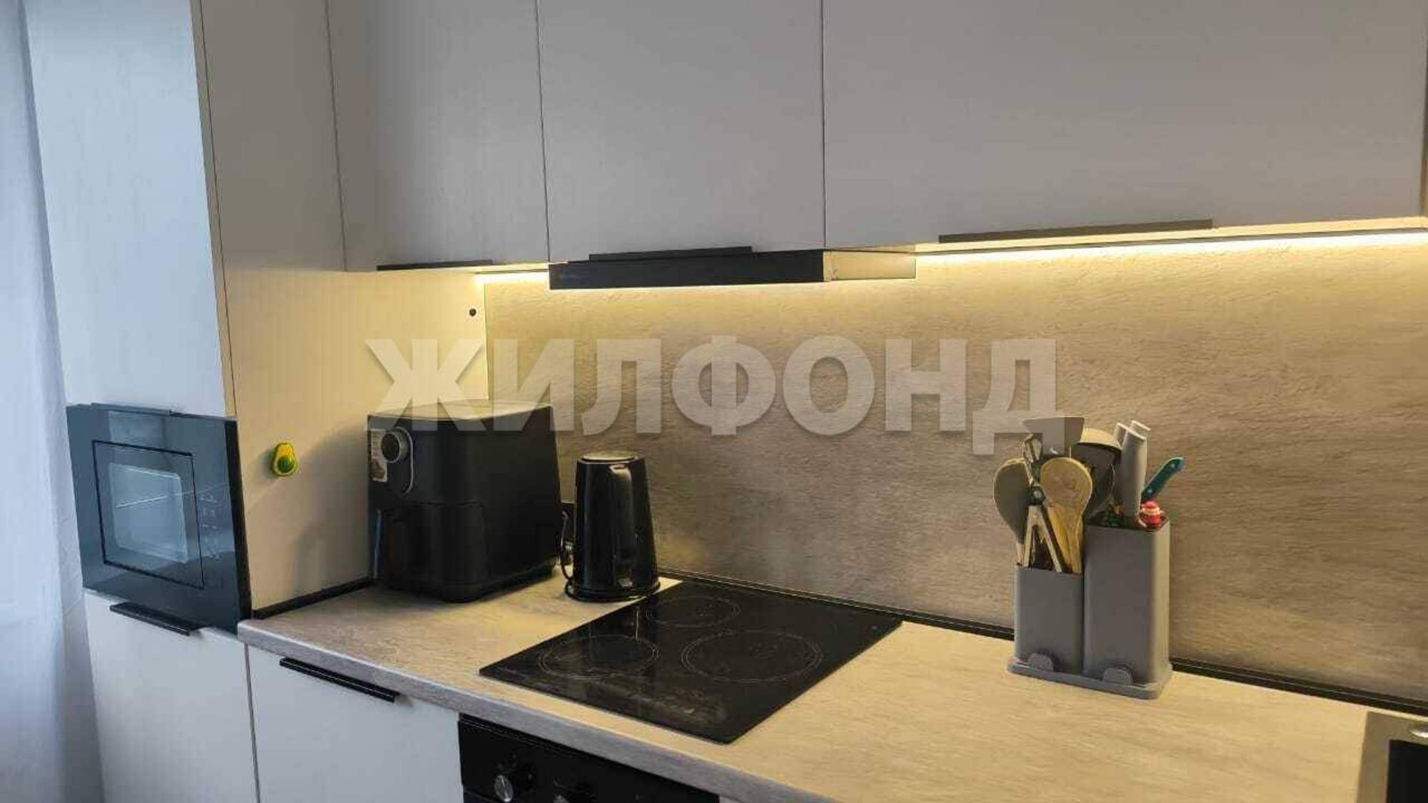 Купить квартиру за 5 600 000 рублей на Пирятинская улица, д.17А