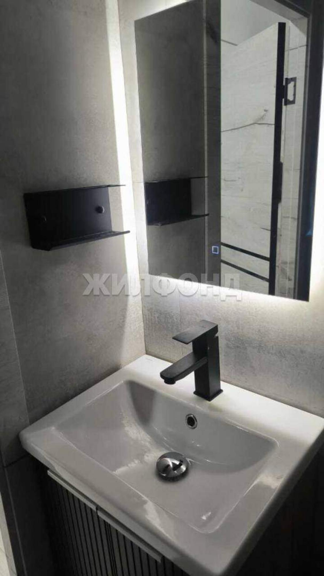 Купить квартиру за 5 600 000 рублей на Пирятинская улица, д.17А