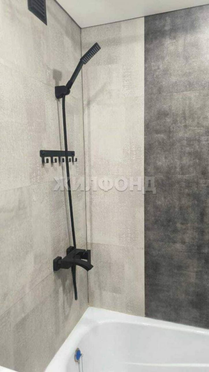 3-комн квартира Пирятинская улица, д.17А