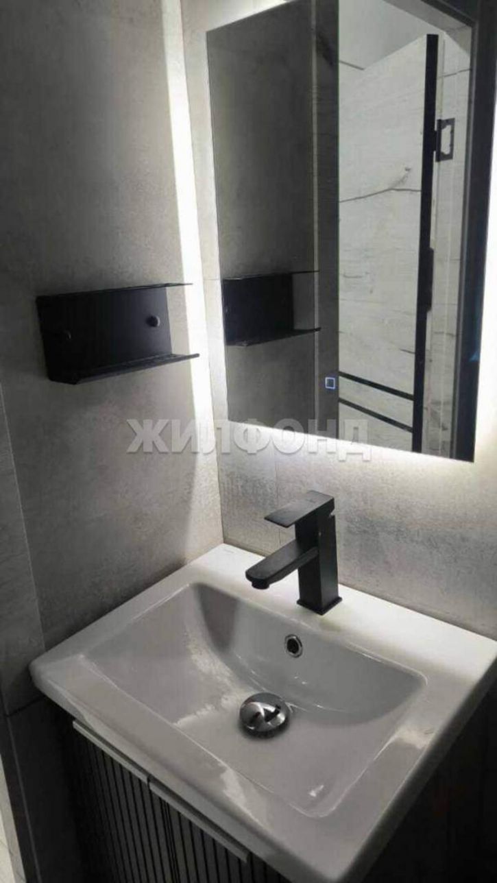 3-комн квартира Пирятинская улица, д.17А