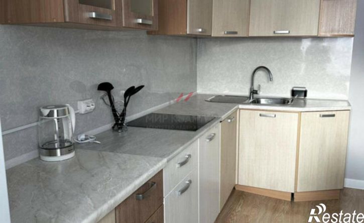 2-комн квартира ул Авиаторов, 10,  д. 10