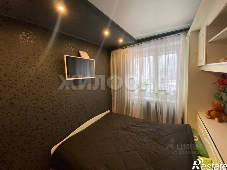 4-комн квартира улица Тельмана, 98А,  д. 98А