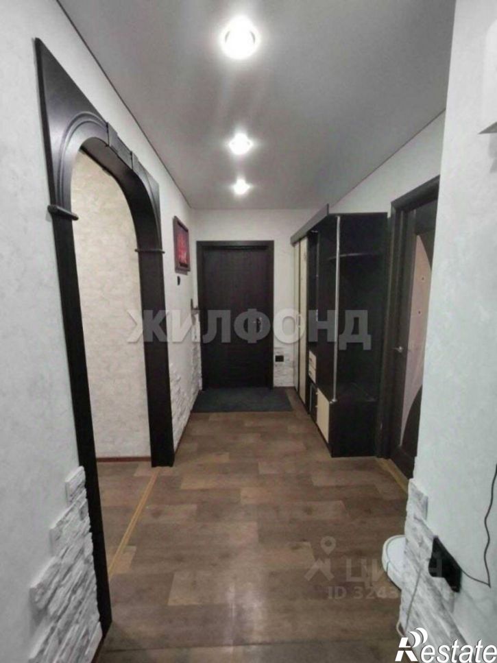 3-комн квартира улица Крылова, 71А,  д. 71А