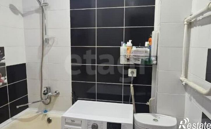 2-комн квартира ул Дзержинского, 183,  д. 183