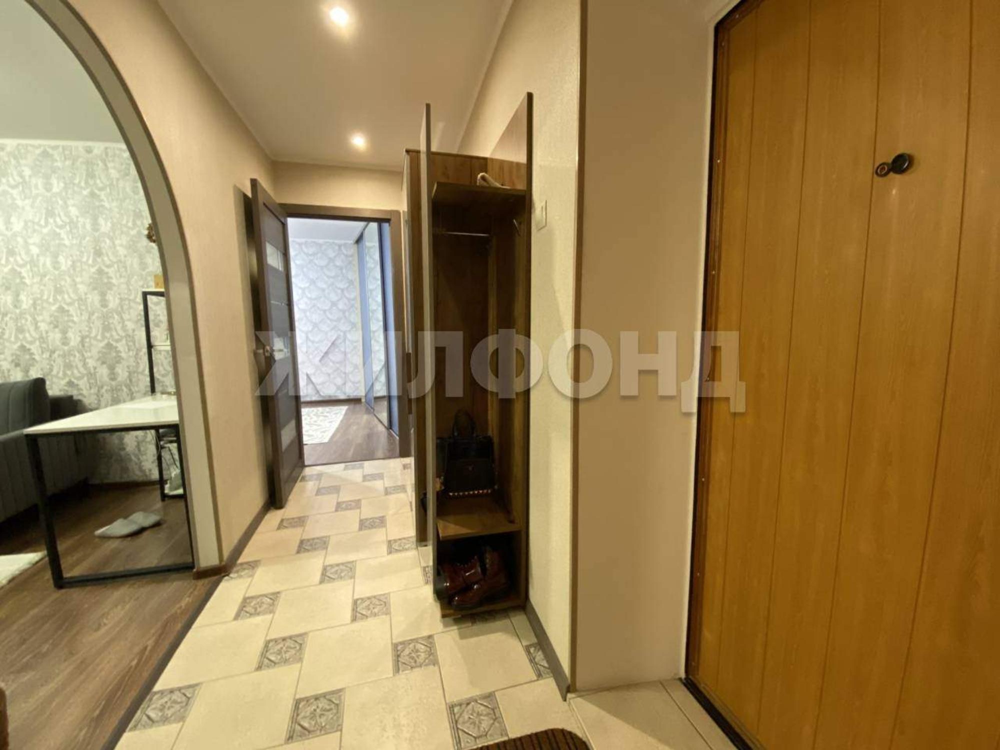 Купить квартиру за 5 700 000 рублей на Торосова улица, д.21