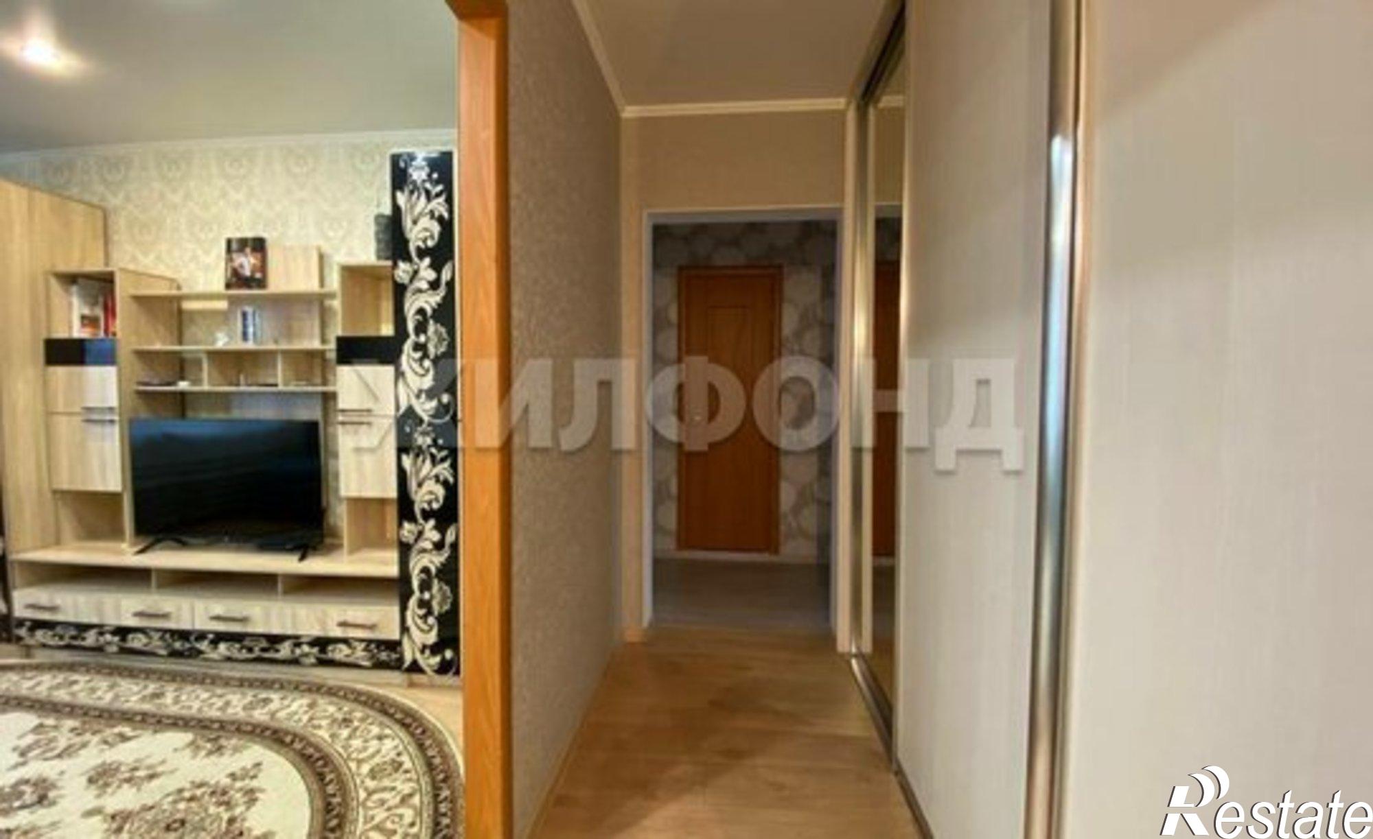 Купить квартиру за 6 100 000 рублей на улица Комарова, 18