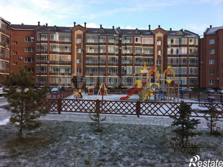 2-комн квартира улица Авиаторов, 4,  д. 4