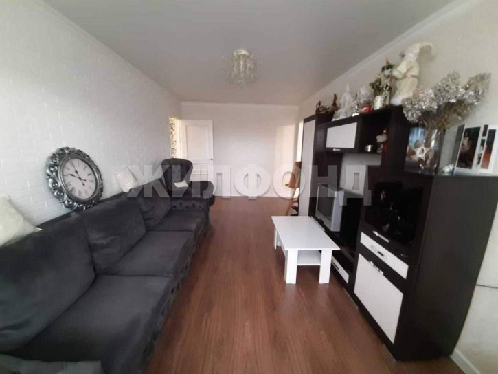 2-комн квартира Крылова улица, д.43