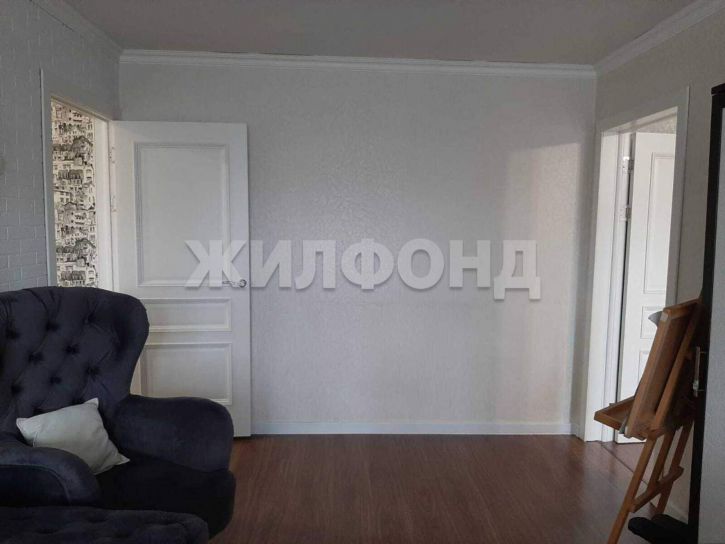 2-комн квартира Крылова улица, д.43