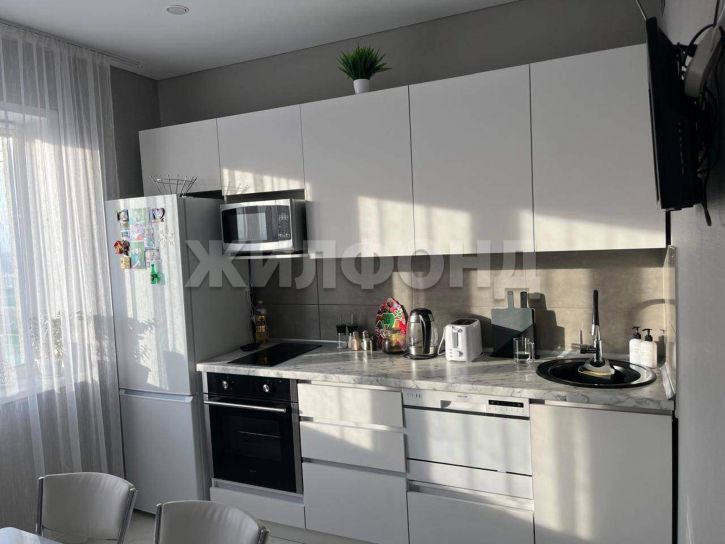 2-комн квартира Богдана Хмельницкого улица, д.155