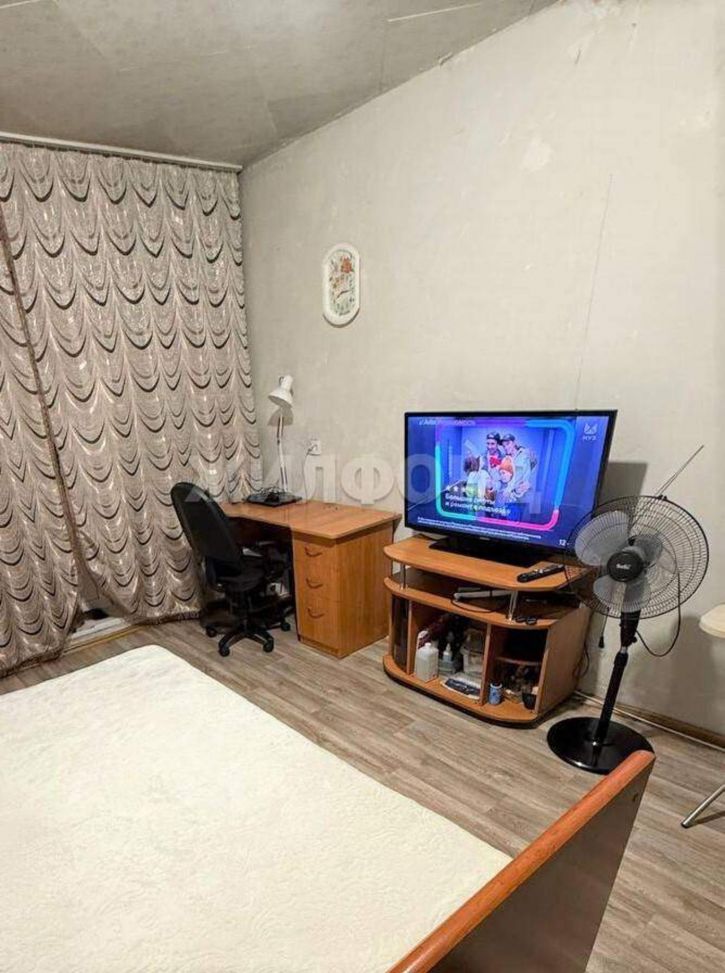 3-комн квартира Хакасская улица, д.80